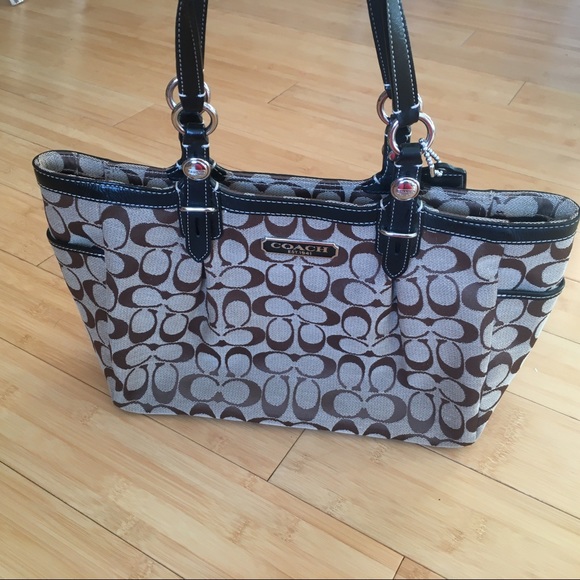 Coach Handbag - Picture 4 of 5